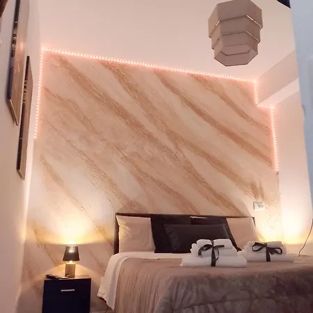 Mondello Suite Apartment ゲストハウス 3*