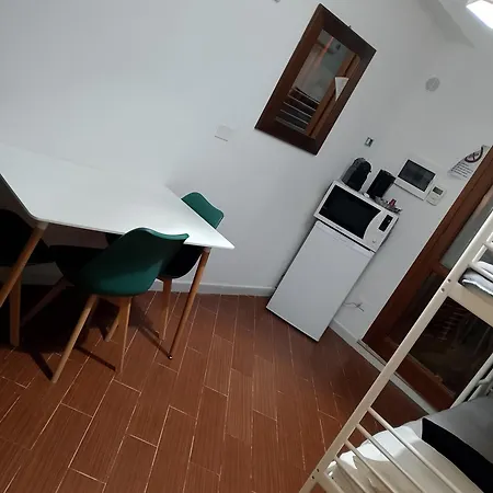 Mondello Suite Apartment ゲストハウス モンデッロ