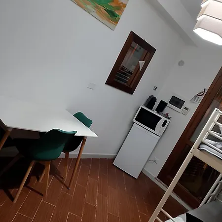 招待所 Mondello Suite Apartment 3*