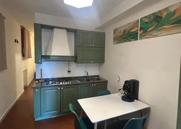 Mondello Suite Apartment ゲストハウス モンデッロ
