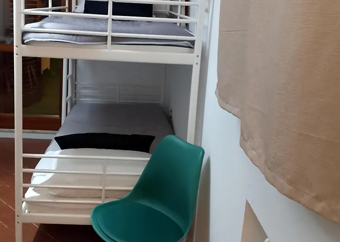 ゲストハウス Mondello Suite Apartment 3*