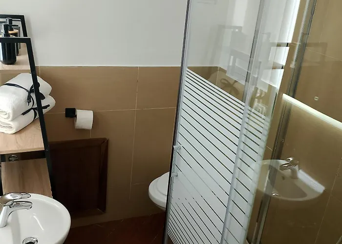 Mondello Suite Apartment ゲストハウス 3*