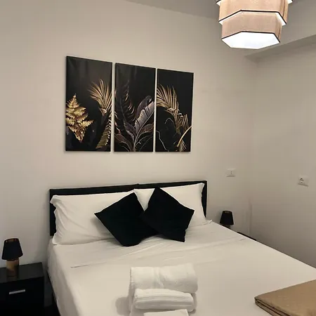 Mondello Suite Apartment Гостевой дом *