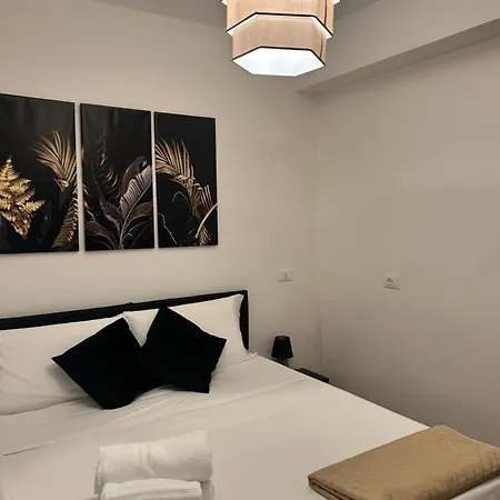 Mondello Suite Apartment Монделло